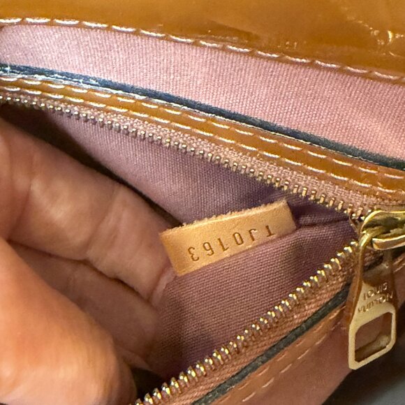 Authentic Louis Vuitton Catalina BB Vernis Patent Leather Handbag Golden - Picture 10 of 15